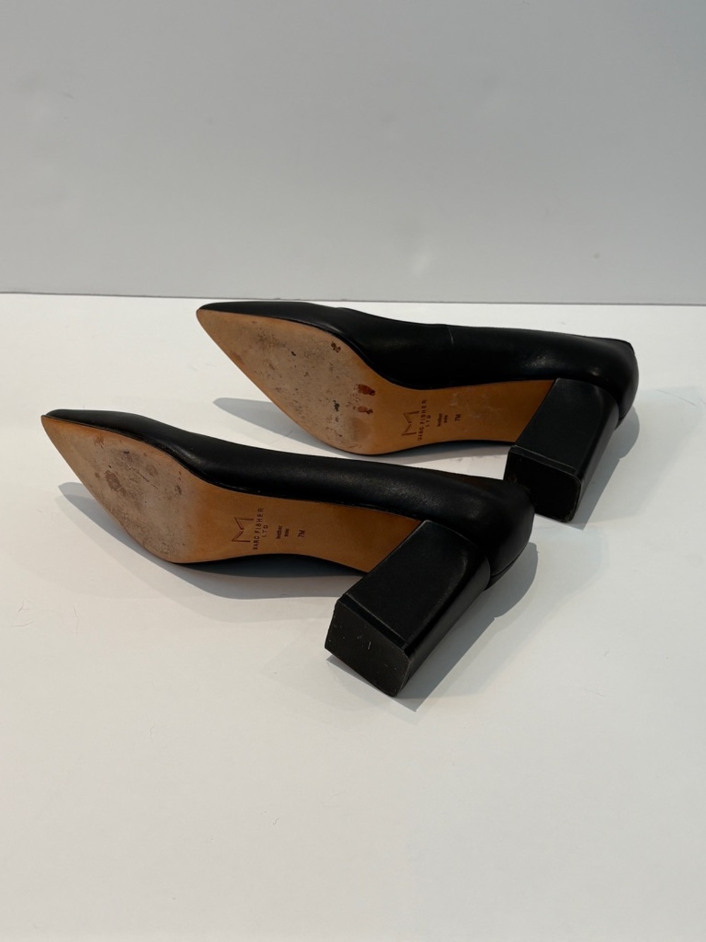 Marc Fisher Black Pointed-Toe Leather Pumps - Picture 4 of 8
